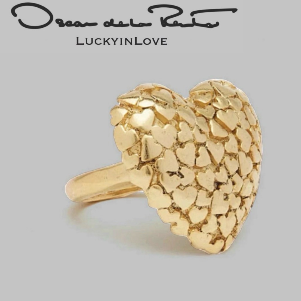 Oscar De La Renta Rare Cluster Hearts Ring - Heart-Shaped Gold Toned 130$
